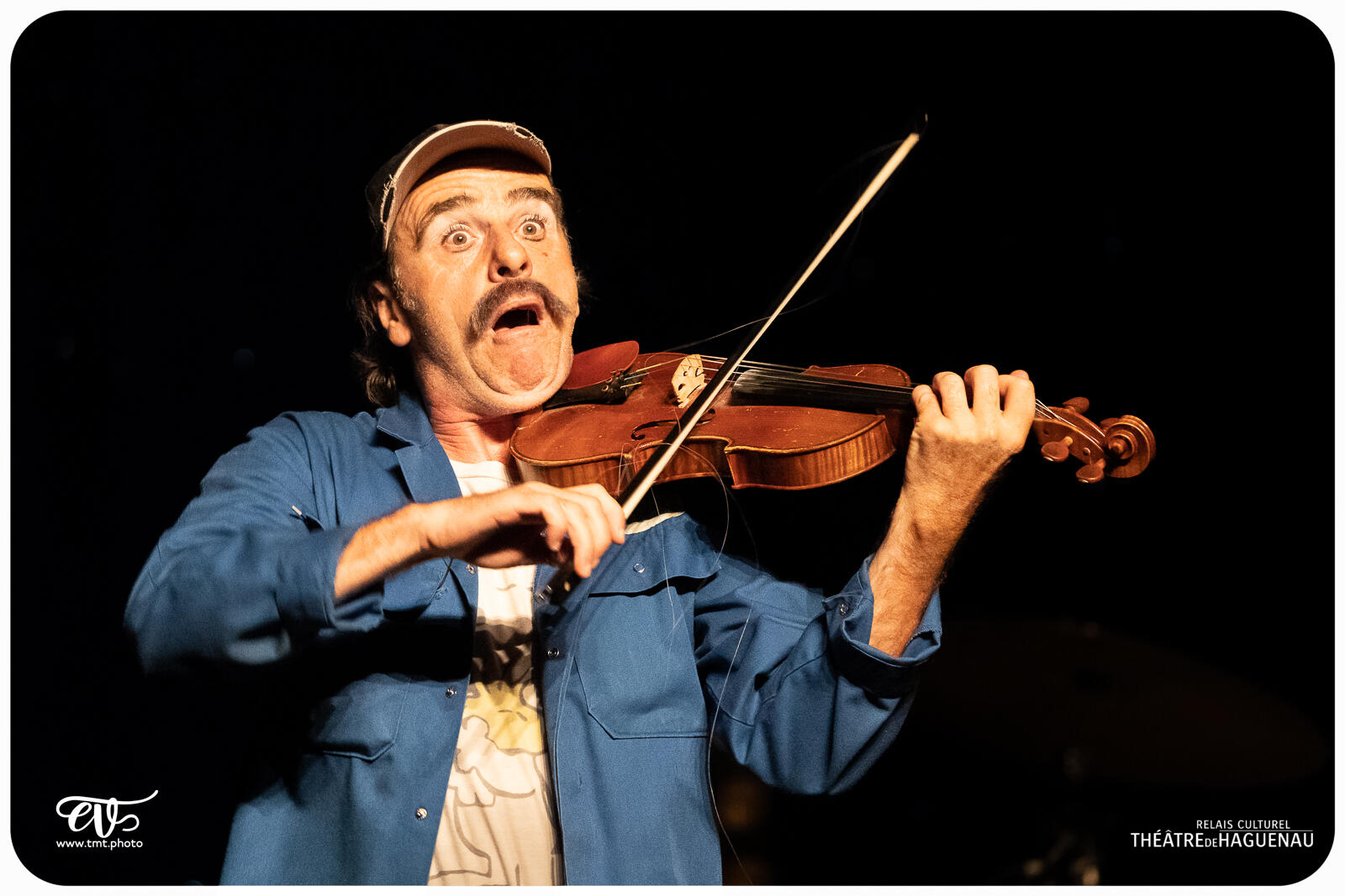 LE CABARET EXTRAORDINAIRE